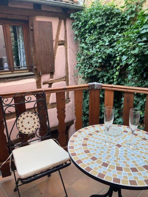 La Sorciere In A Typical Alsatian House Appartement Rouffach Buitenkant foto